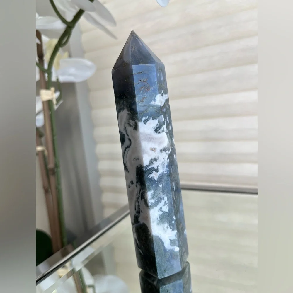 Genuine Moss Agate Tower - Picture 5 of 7